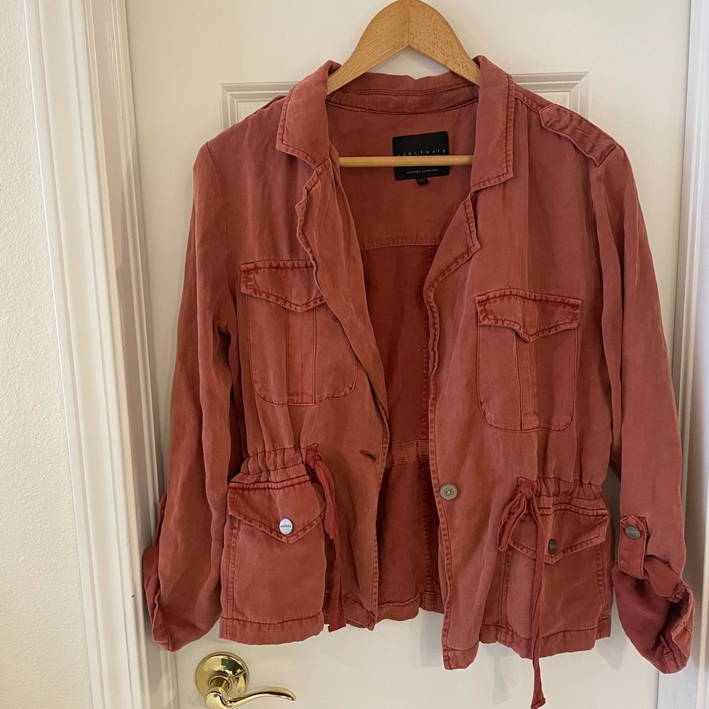 Lightweight jacket